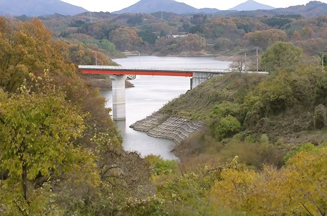 春沢やわらぎ館空の景色
